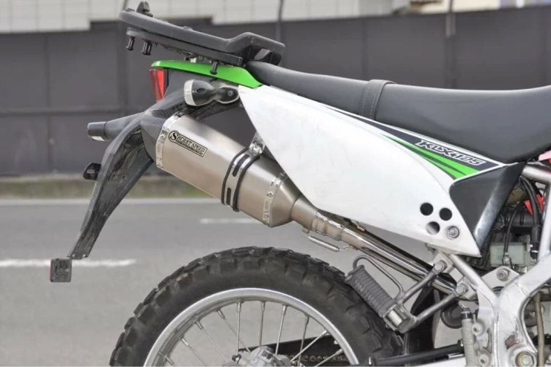 専用Dトラッカー125 KLX125 バイクマフラー ドライカーボン モタード
