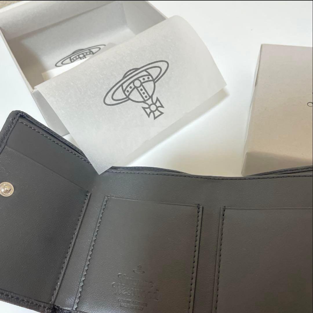 Vivienne Westwoodヴィヴィアン 三つ折り　財布　黒　シルバー