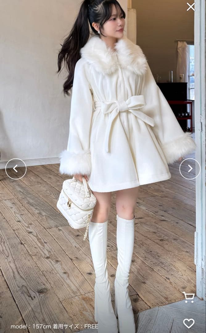 【土日限定】ロイヤルパーティー  PARTY ファー付ポンチョ風コート