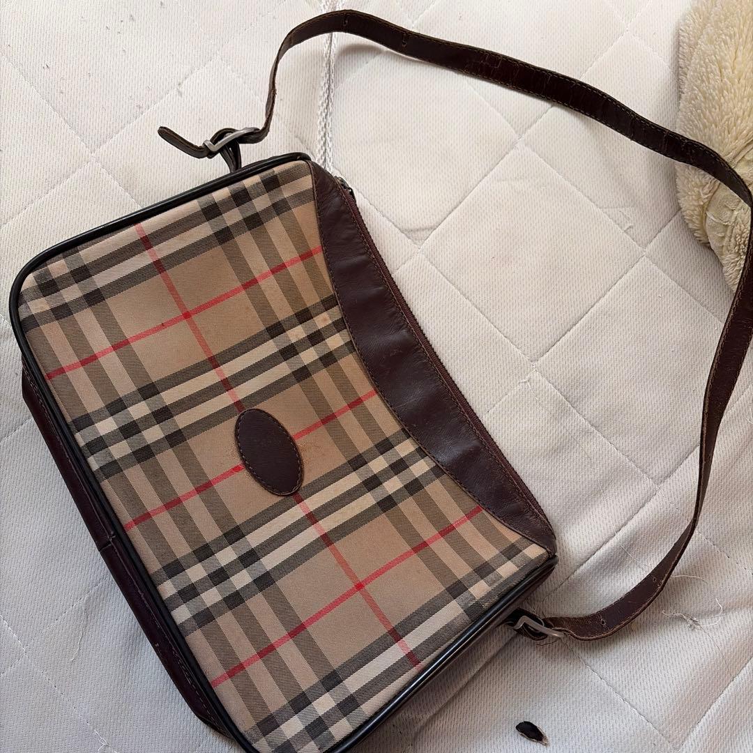 チェック柄ショルダーバッグ 中型　ノバチェック　オールドバーバリー