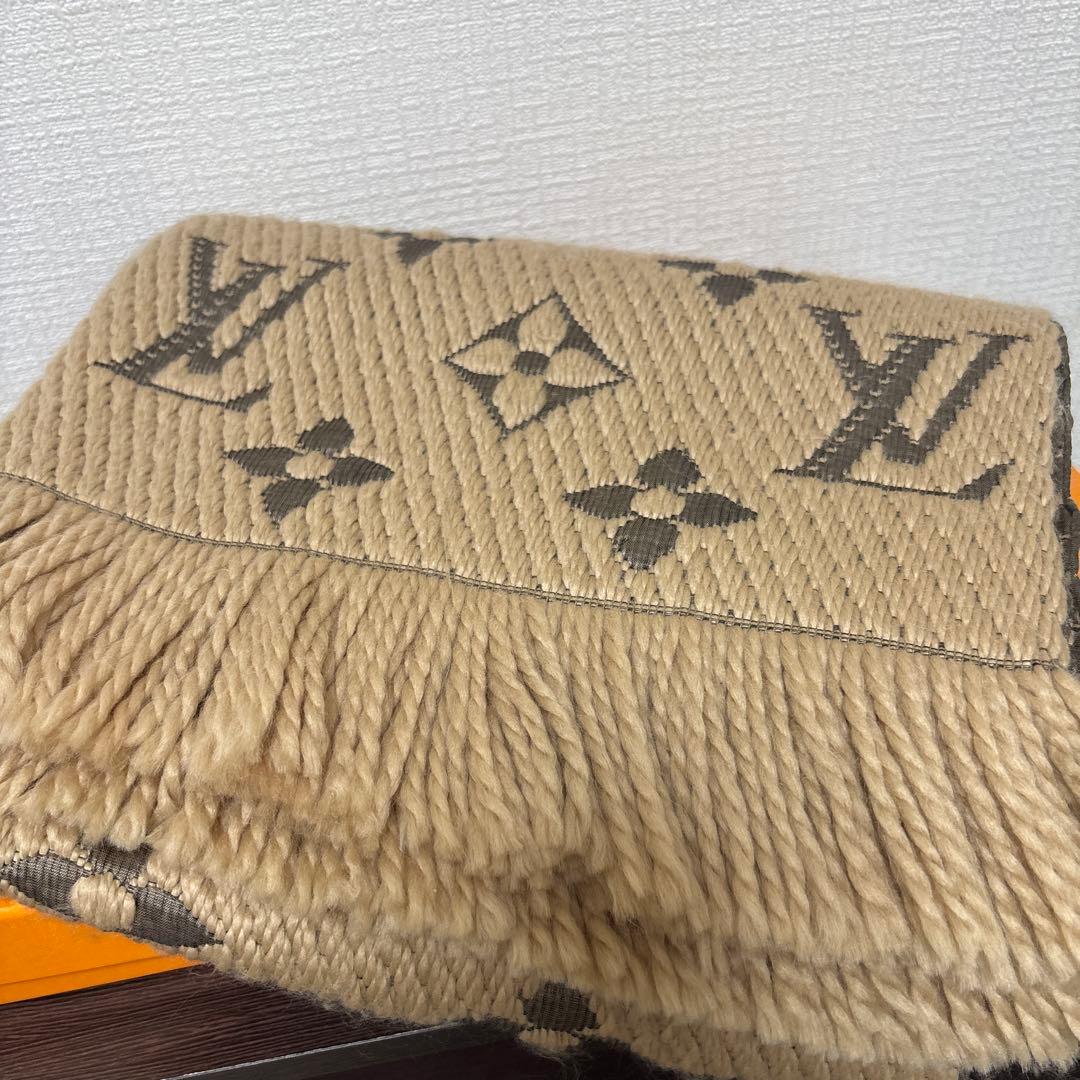 【値下げしました】LOUIS VUITTON マフラー ベージュ