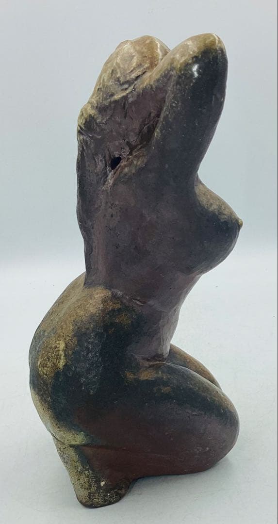 ★ 木南知加選先生　昭和初期の名工　備前焼裸婦　共箱　【27】　★