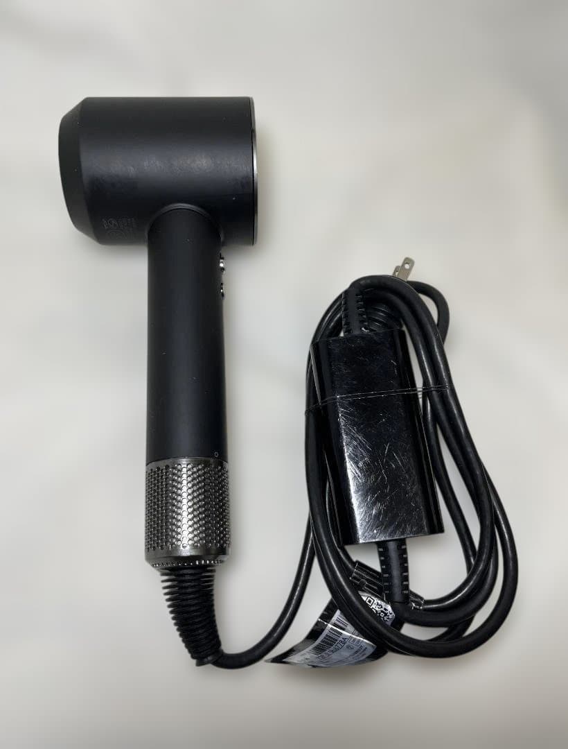 dyson supersonic ヘアドライヤー Black＋スタンド（未使用）