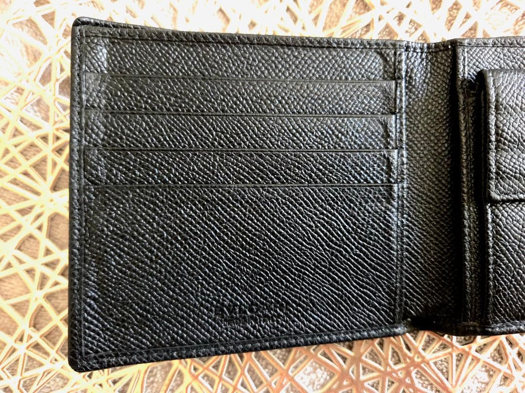 BVLGARI ブラック 二つ折り財布 箱付き