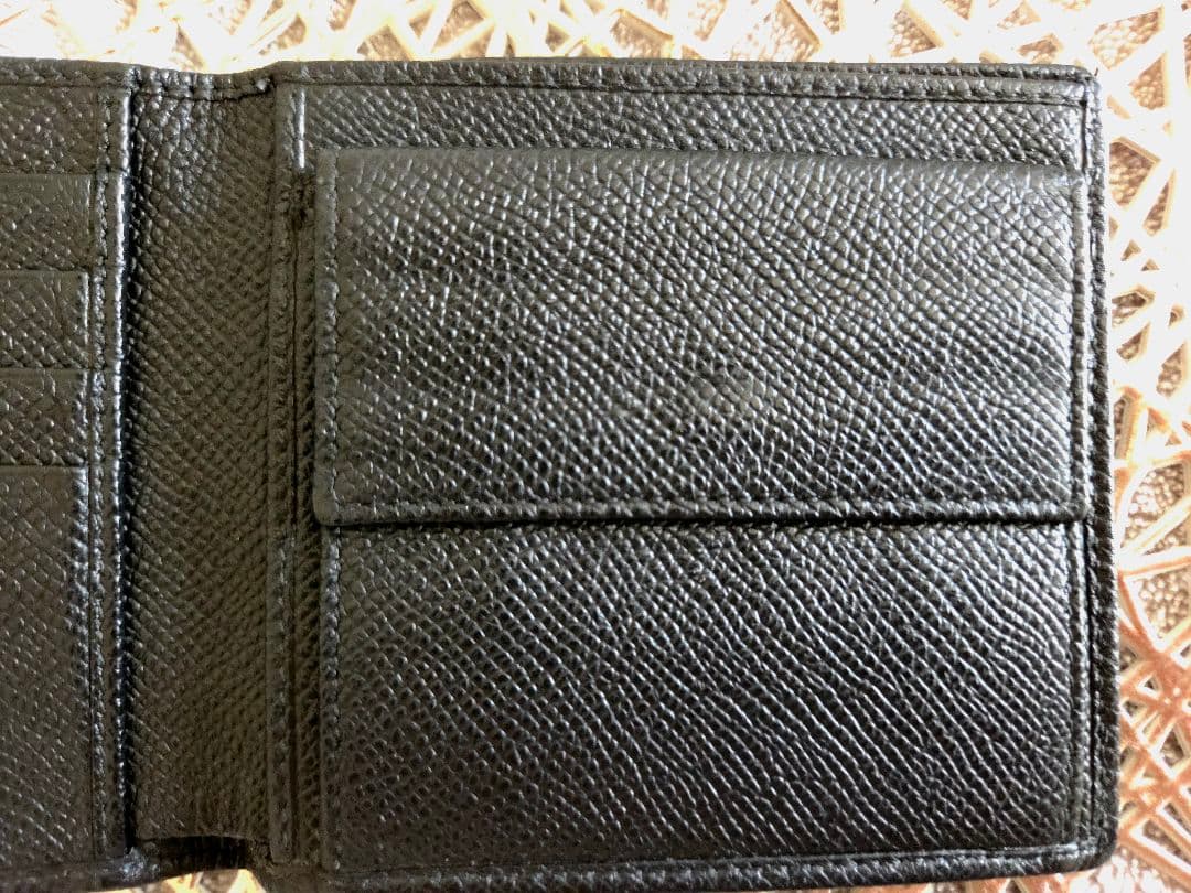 BVLGARI ブラック 二つ折り財布 箱付き