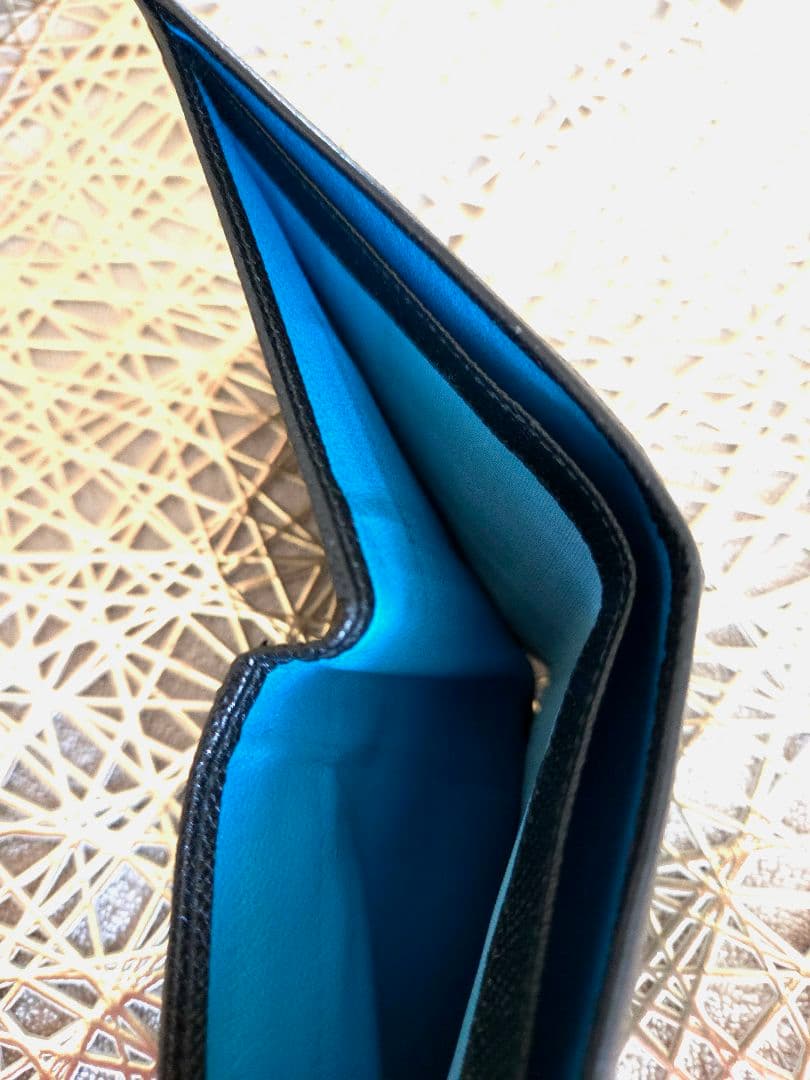 BVLGARI ブラック 二つ折り財布 箱付き