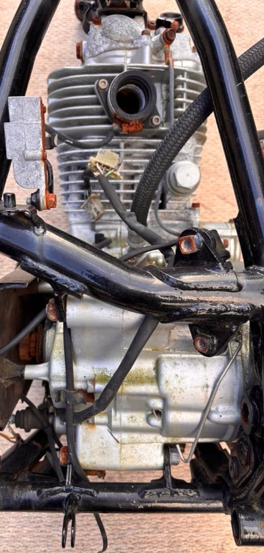 YAMAHA SR400 エンジン フレームセット