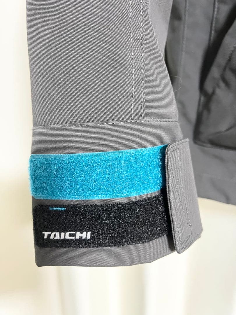 新品未使用　タイチ　モンスターオールシーズンパーカ　Mサイズ