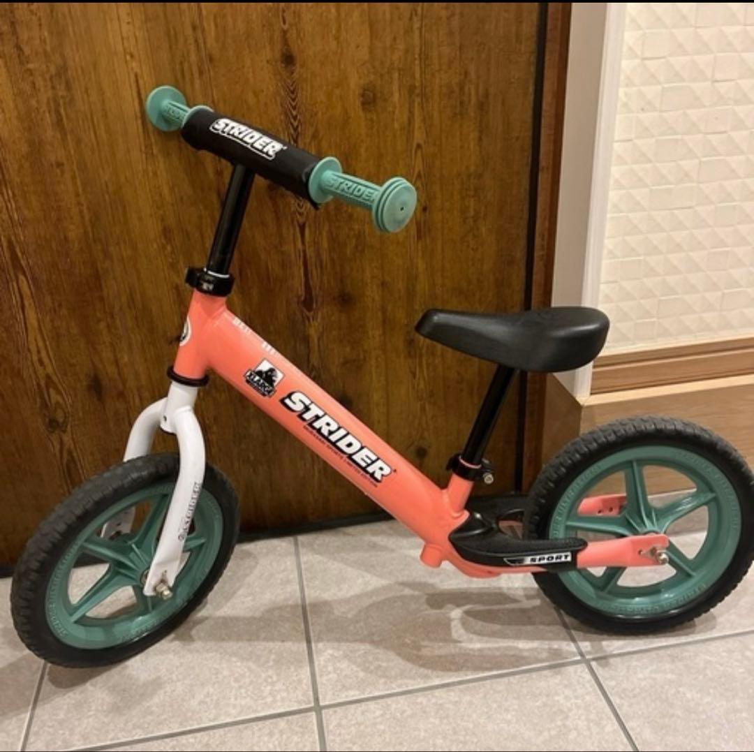 子供　ストライダー　キックバイク　美品
