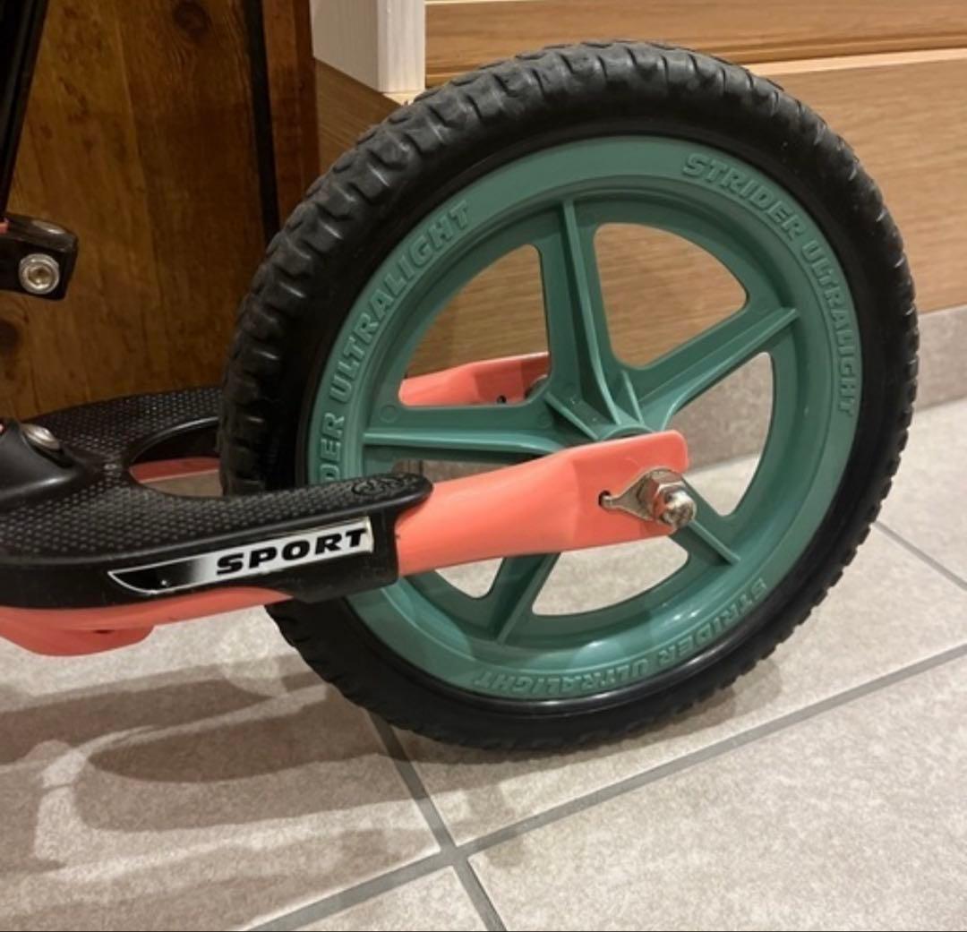 子供　ストライダー　キックバイク　美品