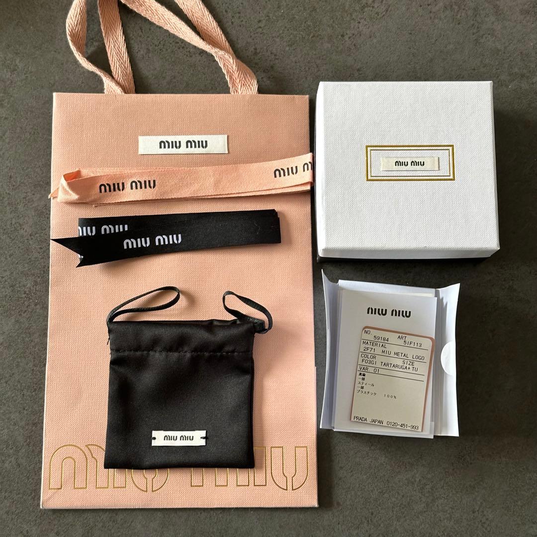 miumiu べっ甲柄 バレッタ