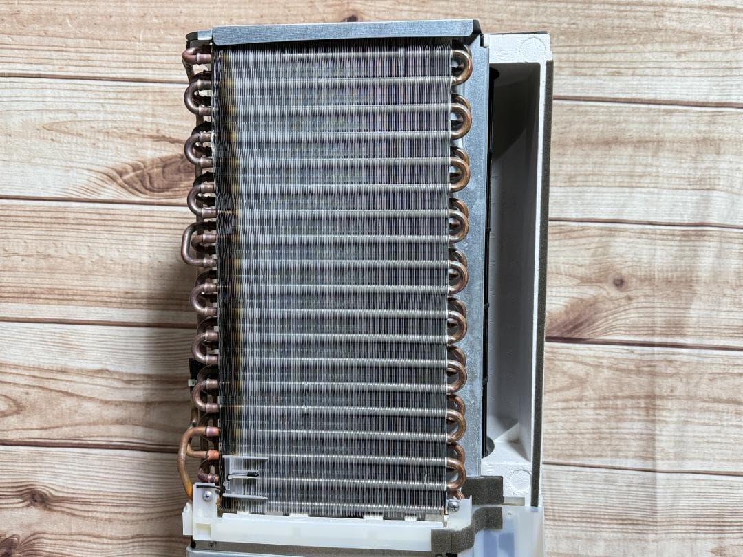 コロナ 7畳 100V 冷房/除湿 窓用エアコン CW-F1820 全清掃済♪