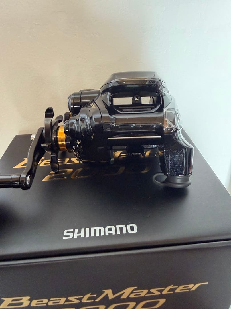 【極美品】 シマノ 22 ビーストマスター 2000 右ハンドル保証書納品書付き