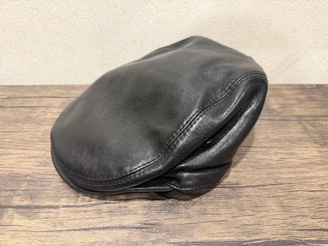 【送料込み】ディースクエアード　ディースク　キャスケット　レザー