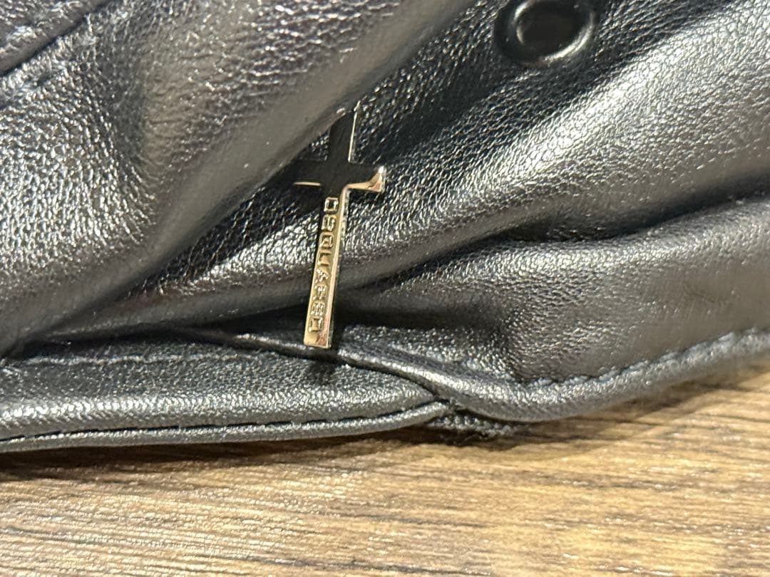 【送料込み】ディースクエアード　ディースク　キャスケット　レザー