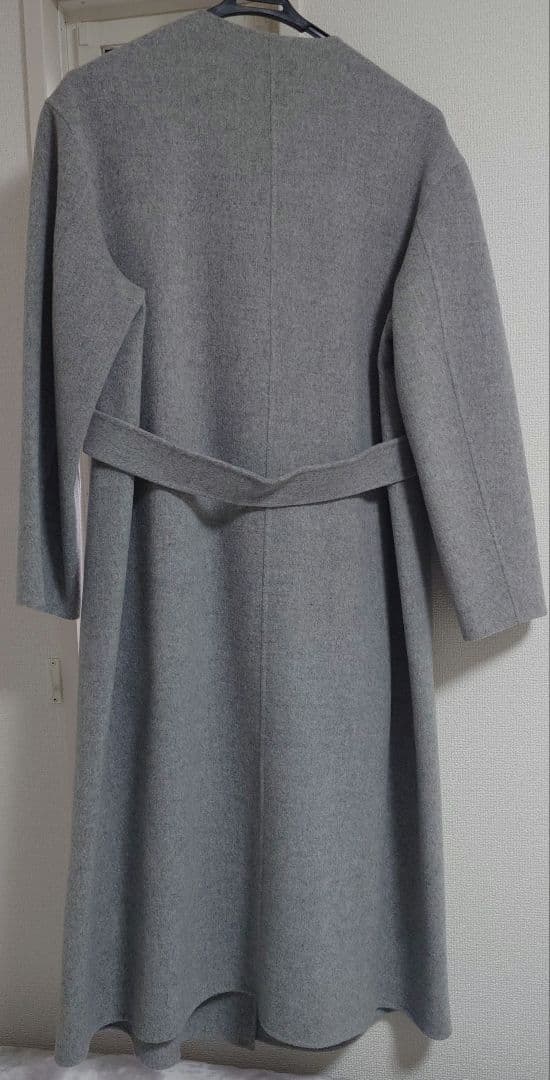 トゥモローランド プレミアムウール ノーカラー リバー コート グレー