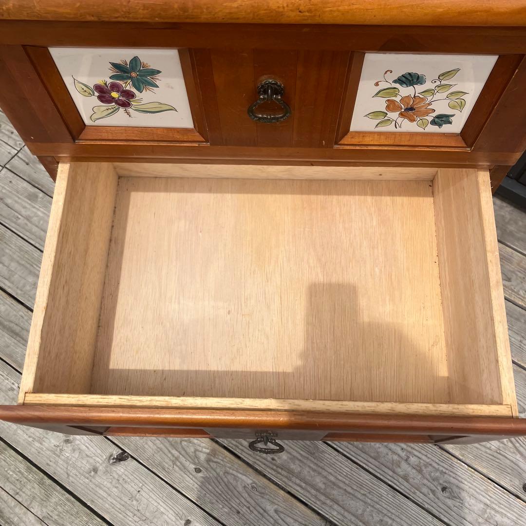 北欧レトロ 花柄タイル張り 木製チェスト 4段タンス カントリー 古家具