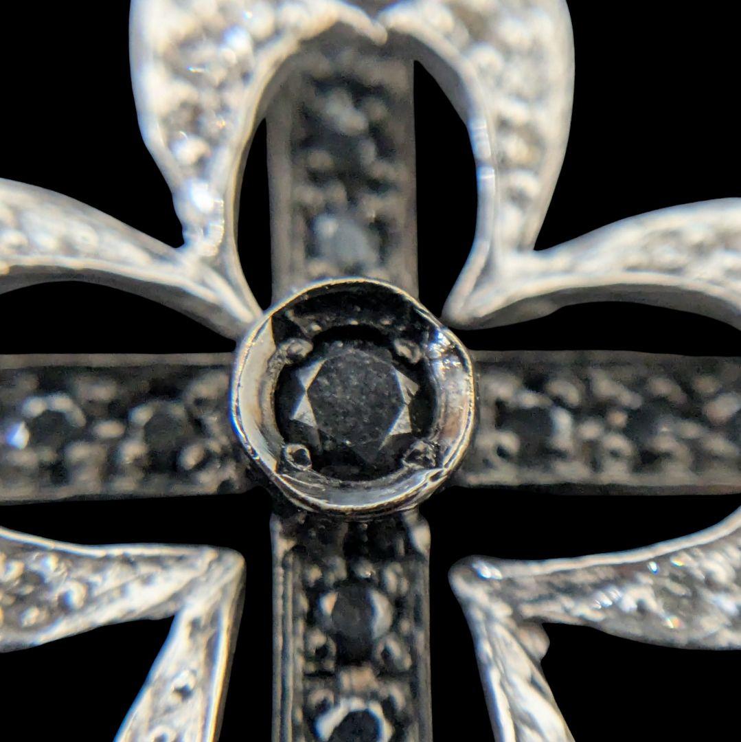 K18WG クロスペンダントトップ ブラックダイヤ 6.5g