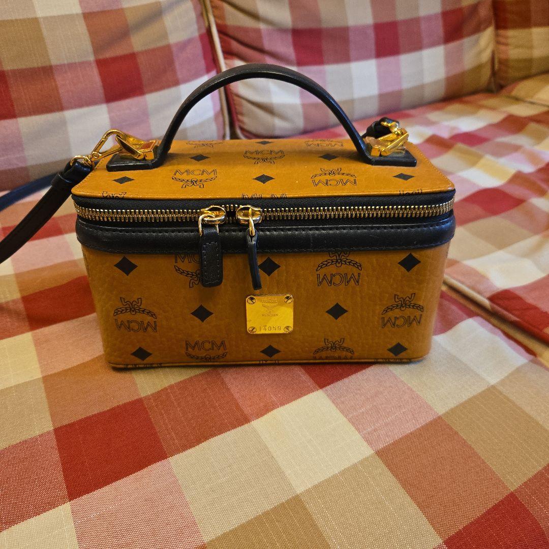 MCMバニティーバッグ美品