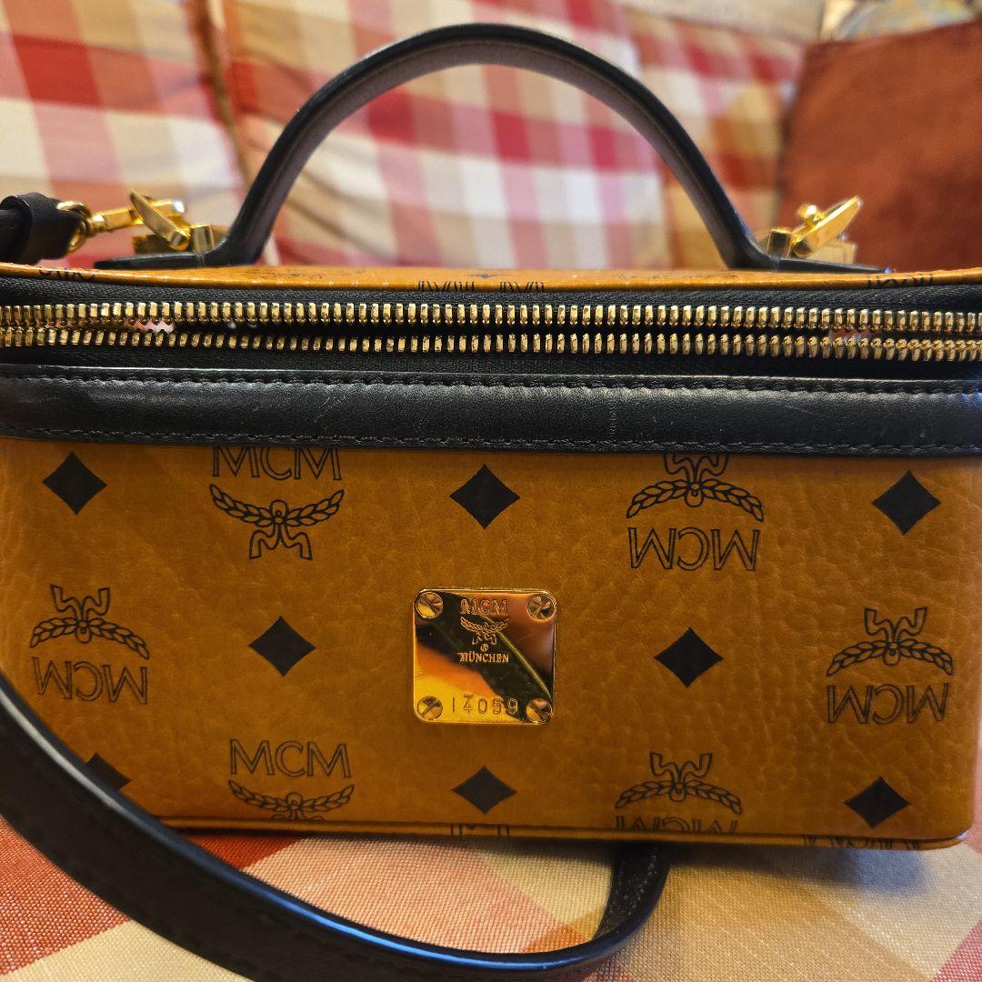 MCMバニティーバッグ美品