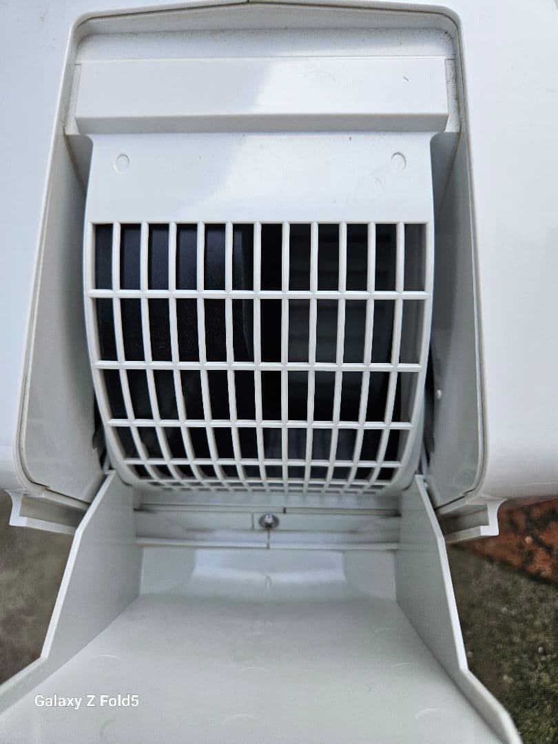 2022年製　CORONA(コロナ)除湿機 CDM-F1022