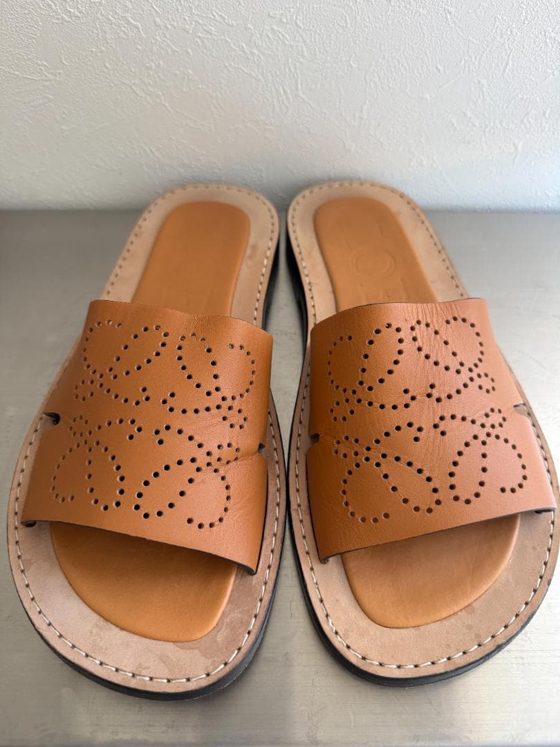 LOEWE ロエベ アナグラム パーフォレーテッド レザー サンダル 41