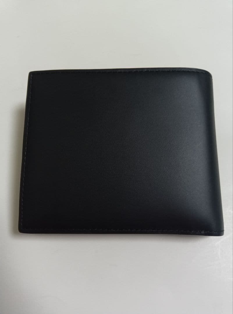 エド出品です！！ポール・スミス 二つ折り財布 黒 新品未使用品 箱付き