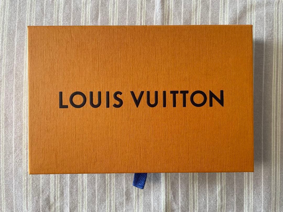 Louis Vuitton 二つ折り財布 ネイビー
