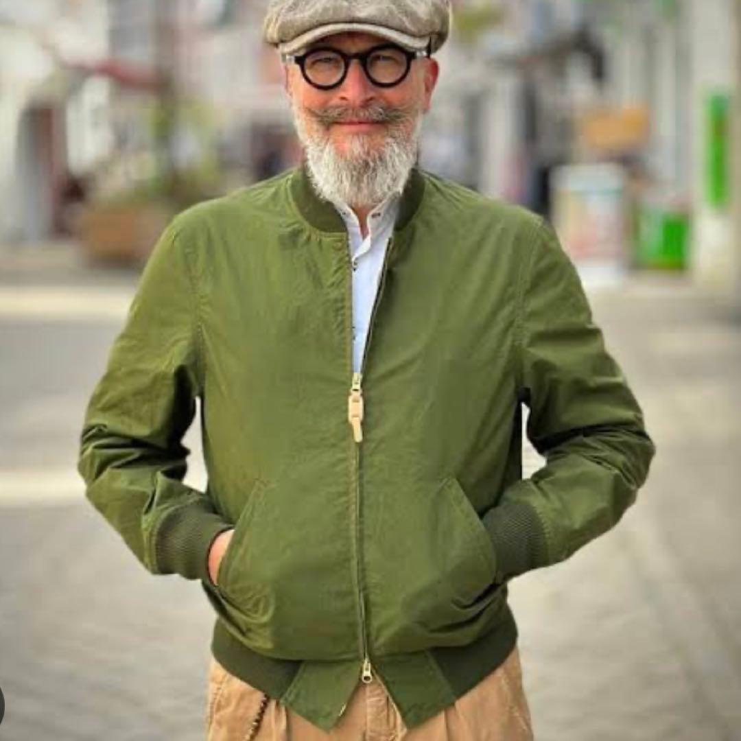 MANIFATTURA CECCARELLI ボンバージャケット　サイズ42