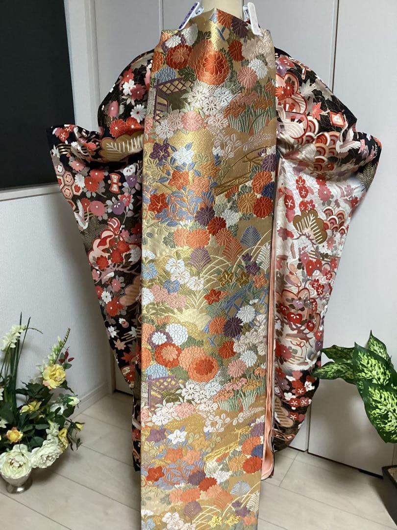 黒地に古典柄の正絹振袖コーディネートセット 長襦袢　フルセット 身丈155