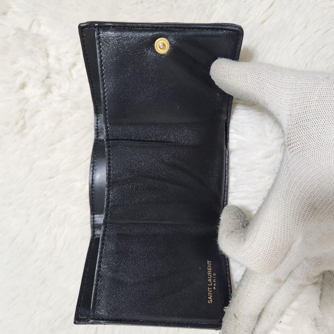 ✨極美品✨サンローラン　三つ折り　カサンドラ　キャビアスキン　レター　レザー