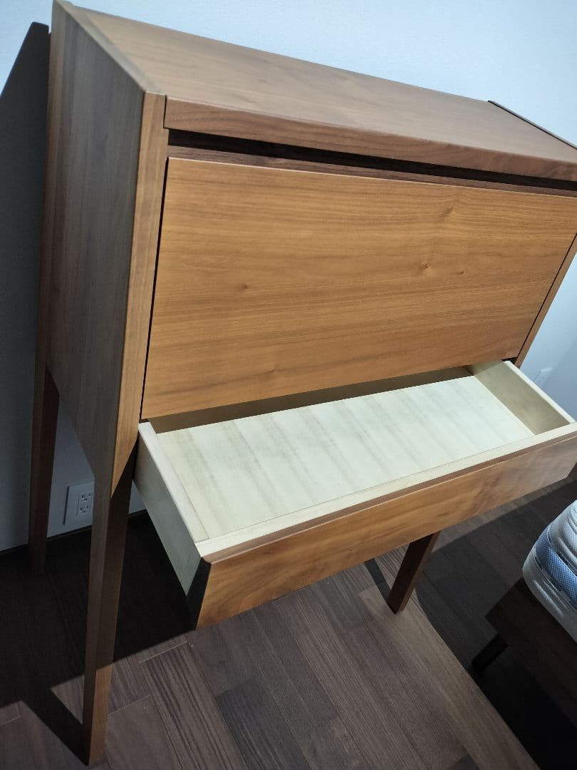 カリモク　木目　収納付きドレッサー・鏡台　ウォルナット