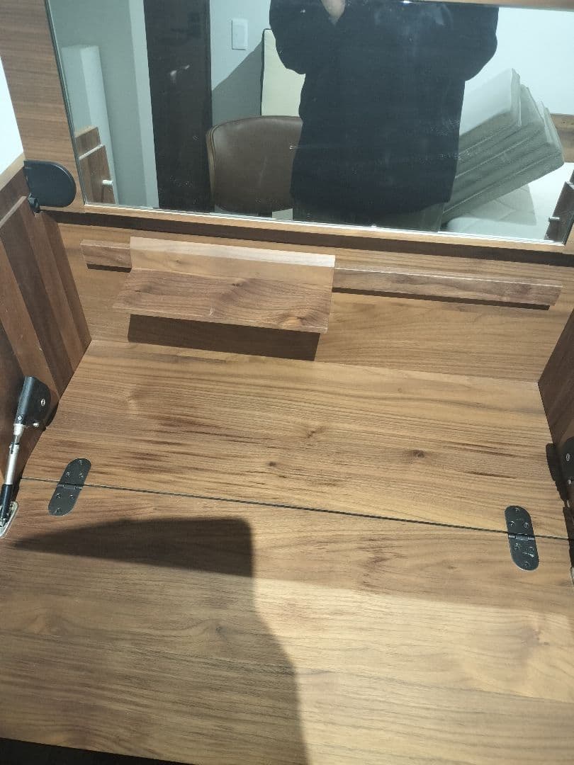 カリモク　木目　収納付きドレッサー・鏡台　ウォルナット