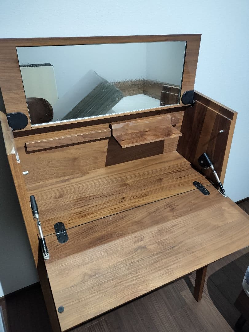 カリモク　木目　収納付きドレッサー・鏡台　ウォルナット