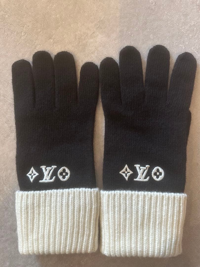 【値引き可】新品、未使用　ルイヴィトン グローブLVヘッドライン M77929