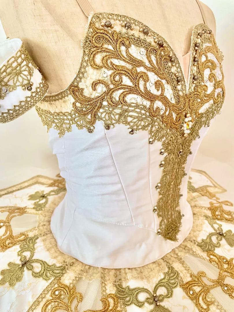 バレエ衣装　Sサイズ　ゴールド×ホワイト