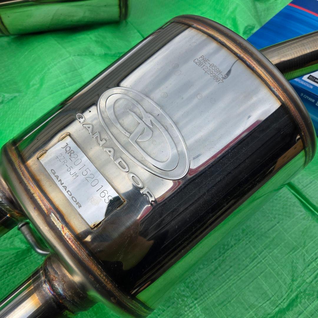 d*i様 超美品 プリウスα ガナドール 4本出しマフラー