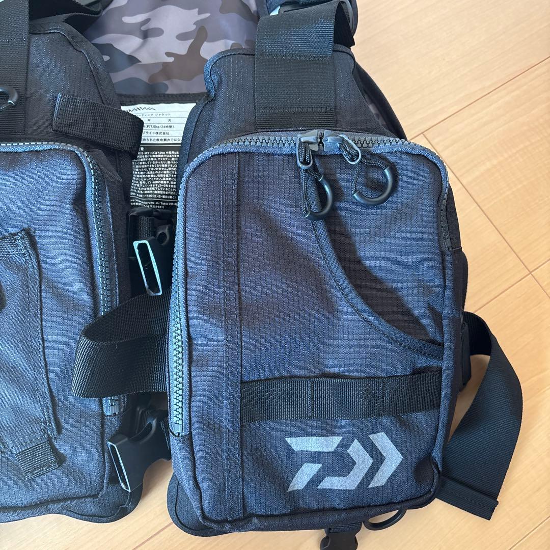 ダイワ　DF-6406 ライフジャケット