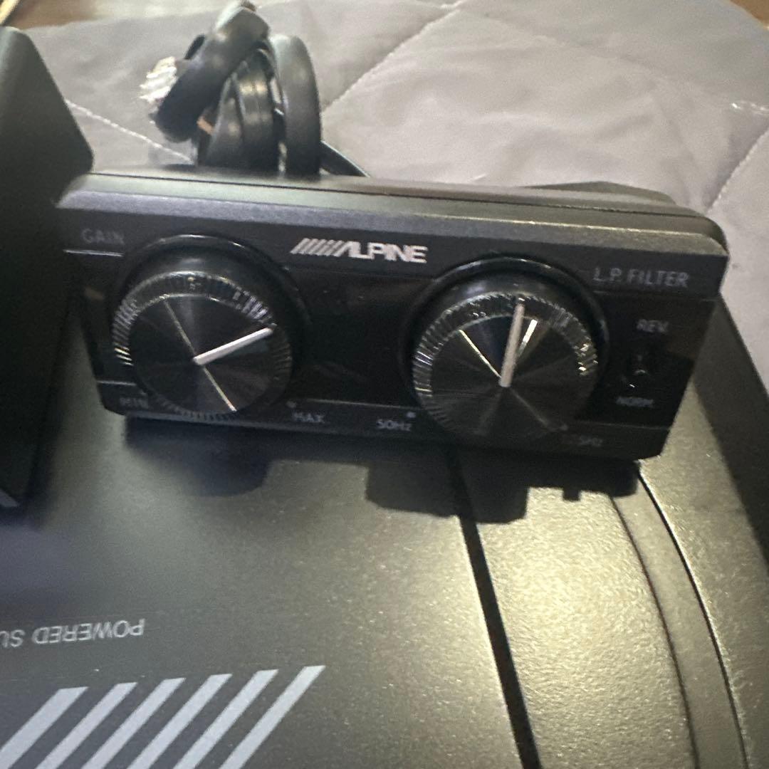 おとくん　専用　 ALPINE SWE-1200 パワードサブウーファー