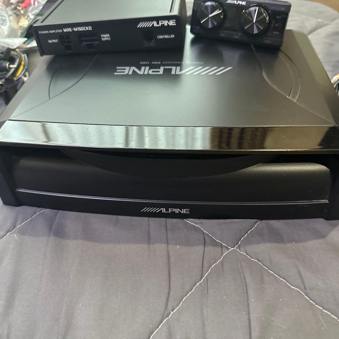 おとくん　専用　 ALPINE SWE-1200 パワードサブウーファー