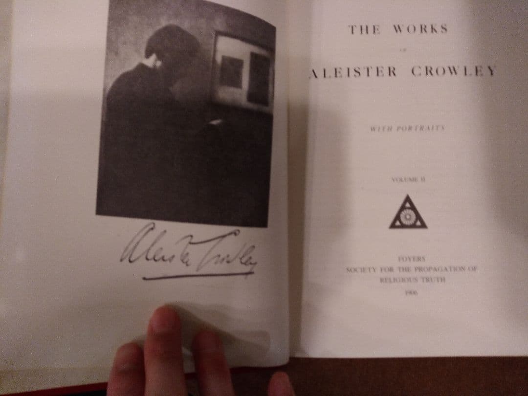洋書 COLLECTED WORKS of ALEISTER CROWLEY vo2