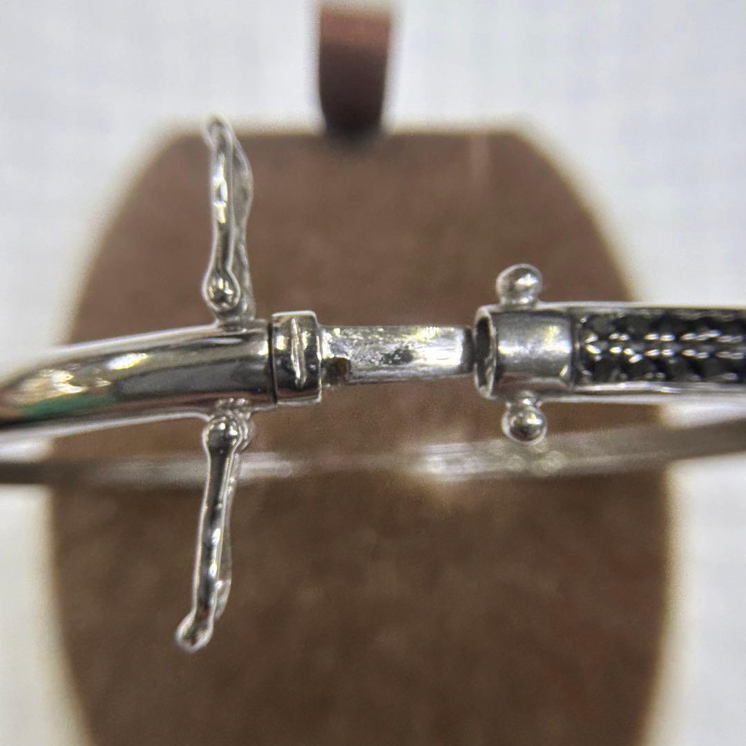 18金　ホワイトゴールド　ブラックダイヤバングル　ユニセックス