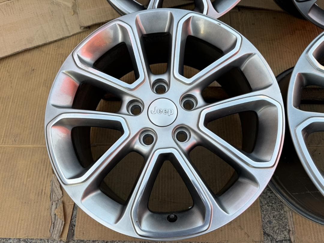 クライスラー JEEP ジープ グランドチェロキー 純正 18インチ 4本セット