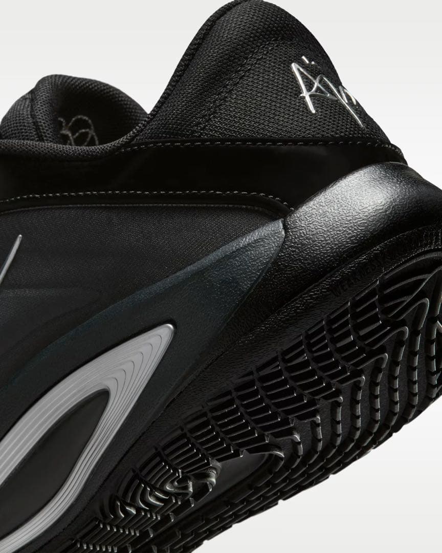 Nike バスケットボールシューズ エイジャウィルソン