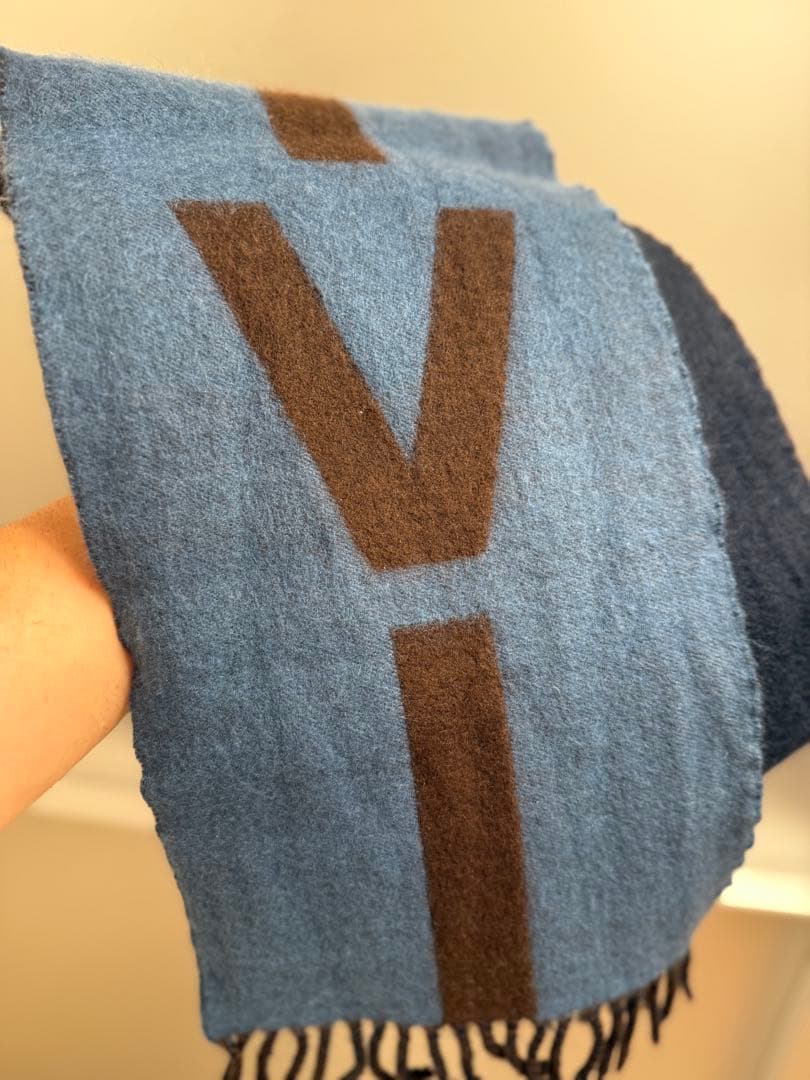 ルイビトン⭐️Vマークのウール&カシミア混紡マフラー