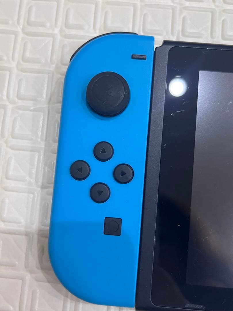 Nintendo Switch 本体　L)ネオンブルー/R)グレー