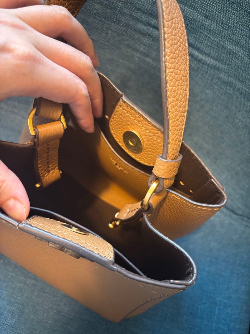 Tory Burch ブラウンレザー ハンドバッグ