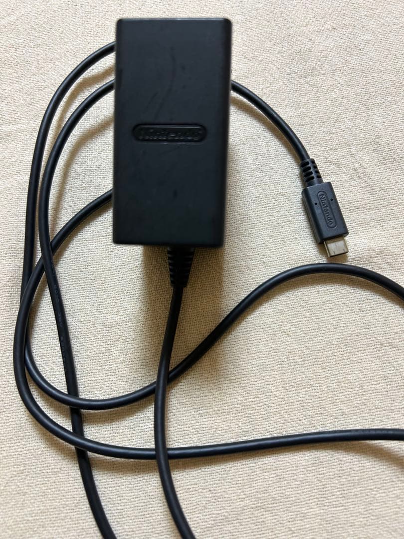 ピ*カ様 Nintendo Switch Lite イエロー + ゲーム2本セッ