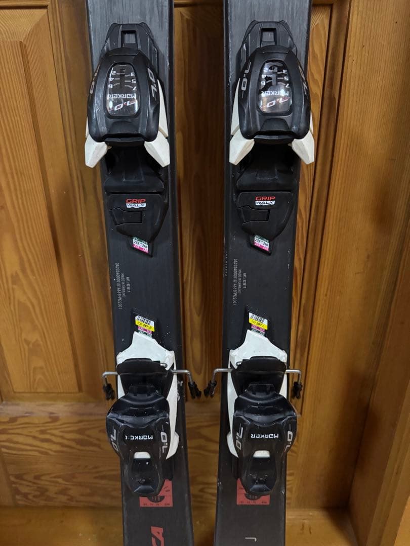 も*ひ様 Nordica パーク系kidsスキー板　122cm