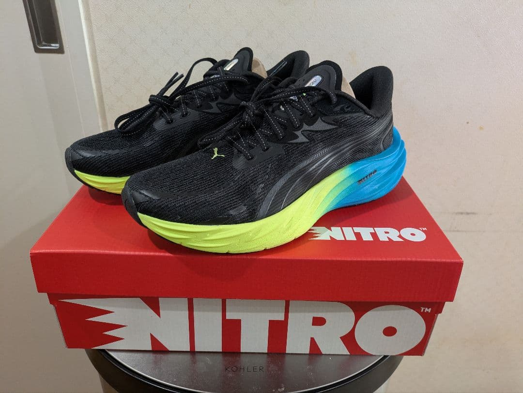 【美品】PUMA ヴェロシティニトロ4 26cm LIGHT GLOW